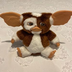 Singing and Dancing Gizmo Doll